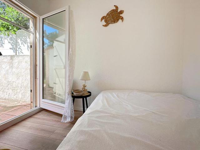 Maisonnette Kalis Calme Avec Climatisation Parking Jardin Cadre Campagne Plages A Pieds Bandol Exterior foto